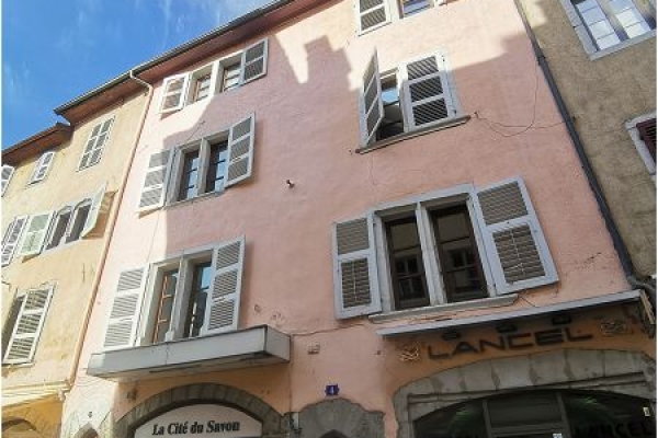 Appartement 2 pièces, 71 m² à ANNECY (réf. 0101009299)